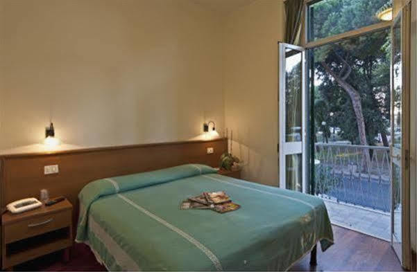 Hotel Firenze Viareggio Exterior foto
