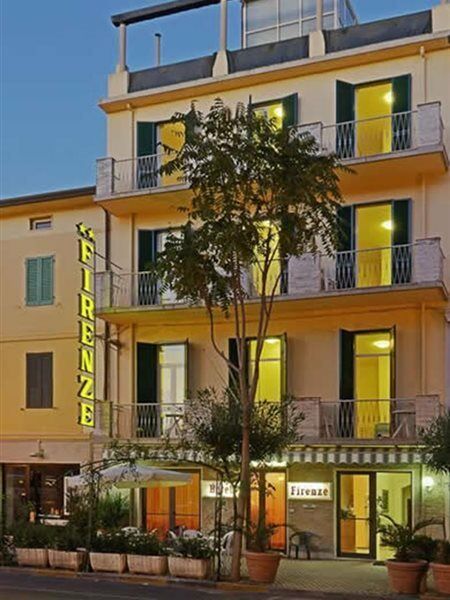 Hotel Firenze Viareggio Exterior foto